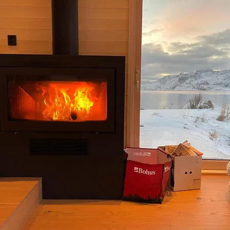Superior With Private Lofoten *