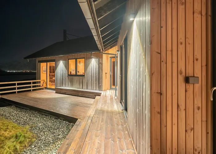 Superior With Private Lofoten *