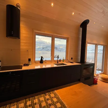 Superior With Private Lofoten